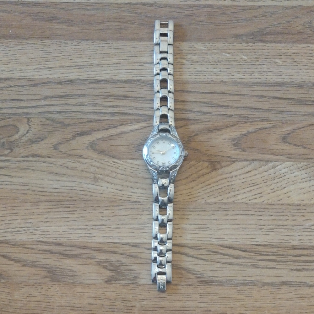 Ladies Relic Model ZR12055 Quartz Watch
